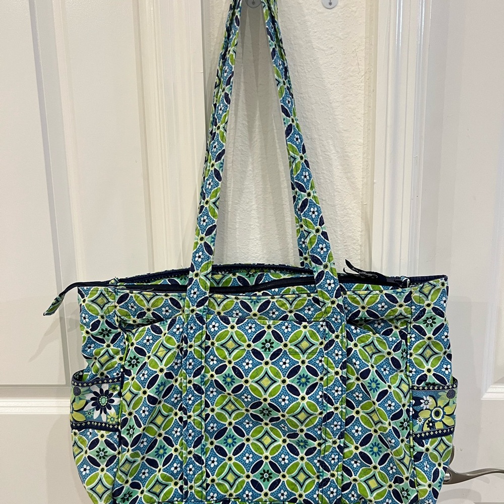Vera Bradley "Daisy Daisy" Get Carried Away Tote Blue Green Yellow Floral Bright